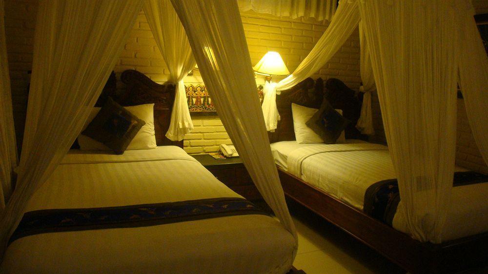 Puri Garden Hotel & Hostel Ubud  Exterior photo