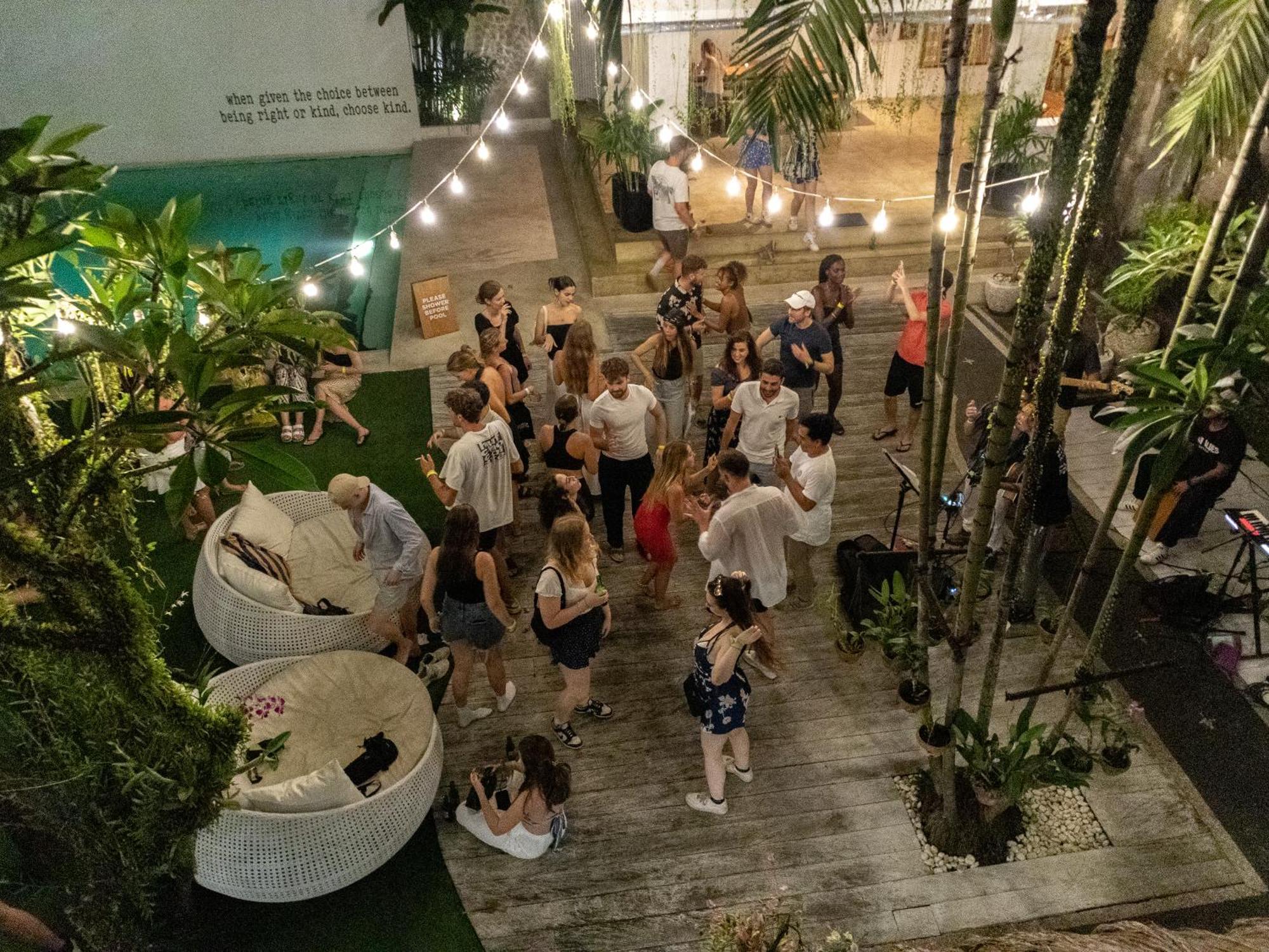 Puri Garden Hotel & Hostel Ubud  Exterior photo